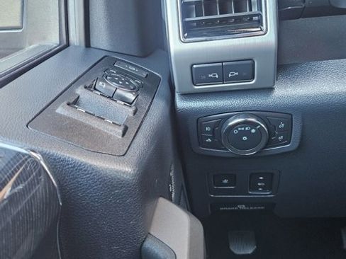 Used 2022 Ford F350 Platinum image 26