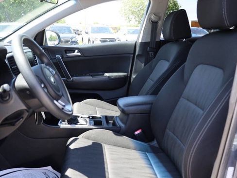 Used 2021 Kia Sportage LX AWD/4WD image 13