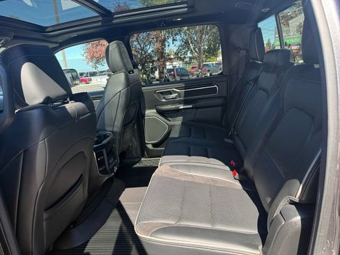 Used 2022 RAM 1500 Laramie AWD/4WD image 28