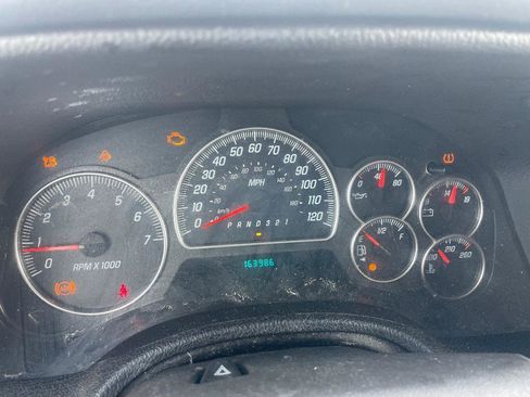 Used 2008 GMC Envoy SLE image 12