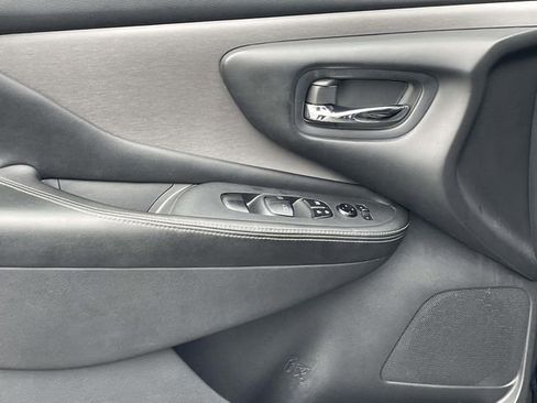 Used 2020 Nissan Murano SV FWD image 11