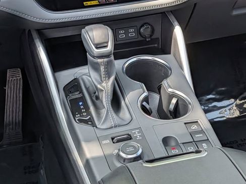 Certified 2026 Toyota Highlander XSE image 14