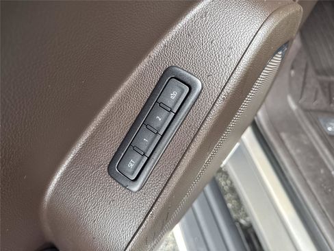Used 2019 GMC Yukon XL Denali w/ Denali Ultimate Package RWD image 19