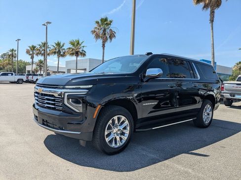 New 2026 Chevrolet Suburban Premier RWD image 7