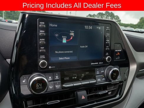Used 2021 Toyota Highlander XLE FWD image 15
