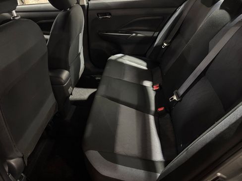 Used 2025 Nissan Versa SV image 23