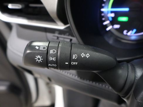 Used 2022 Toyota Highlander LE image 37