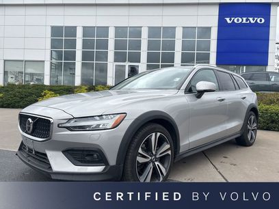 Used 2025 Volvo V60 B5 Cross Country Plus