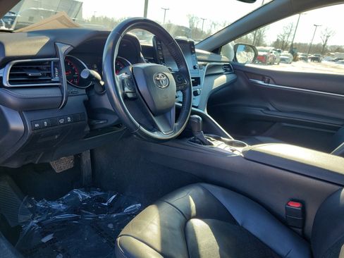 Used 2023 Toyota Camry XSE image 19