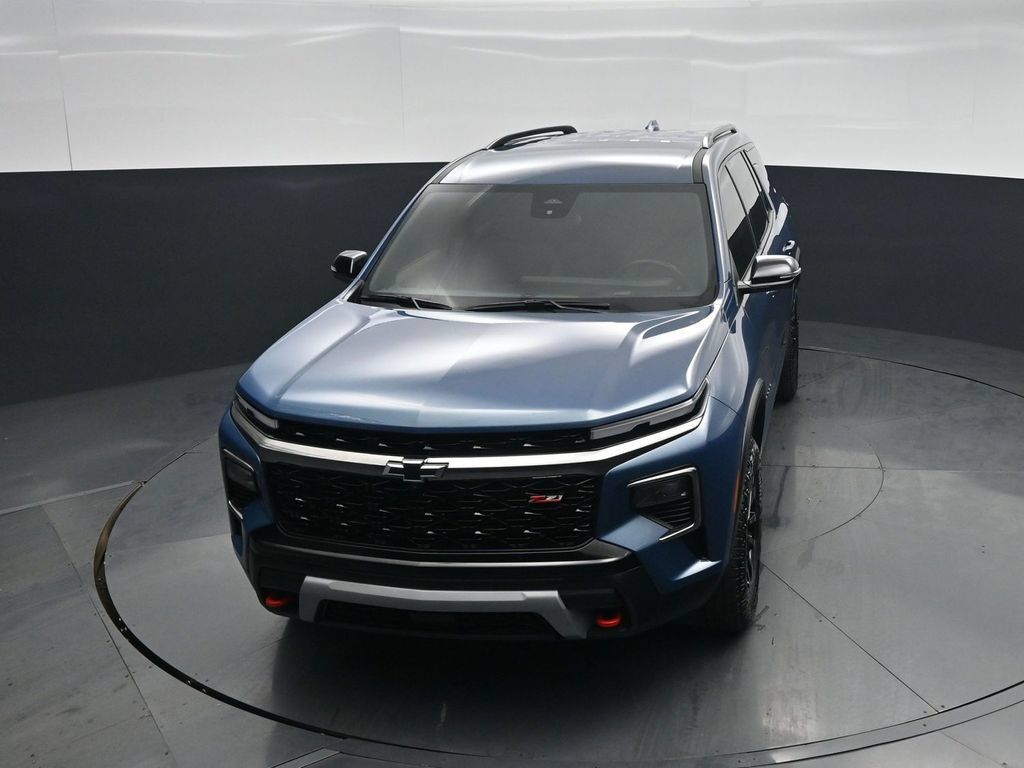 Used 2025 Chevrolet Traverse Z71 w/ Driver Confidence Package AWD/4WD image 30