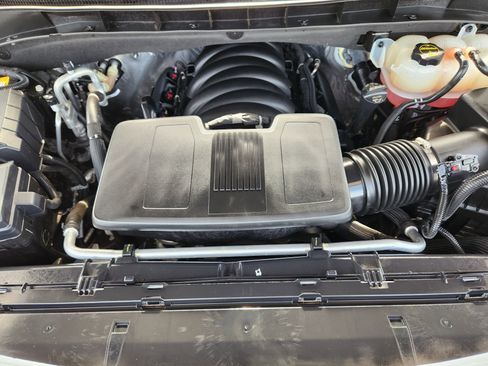 Certified 2024 Cadillac Escalade Premium Luxury w/ Performance Package image 32