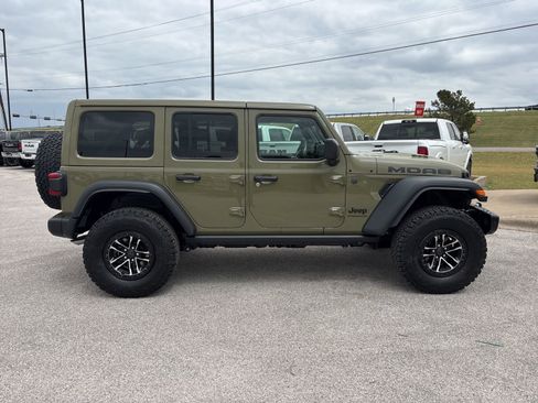 New 2026 Jeep Wrangler Unlimited Rubicon 392 w/ Quick Order Package 27X Moab AWD/4WD image 7
