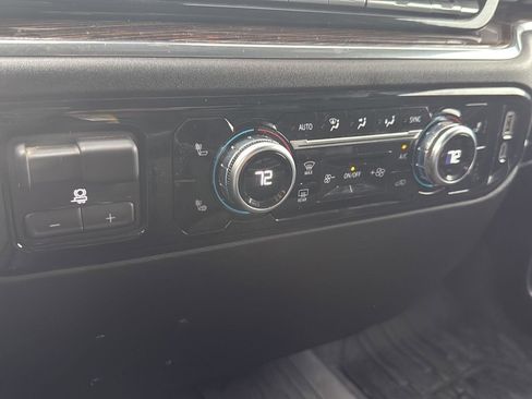 Used 2024 GMC Sierra 1500 Elevation image 24