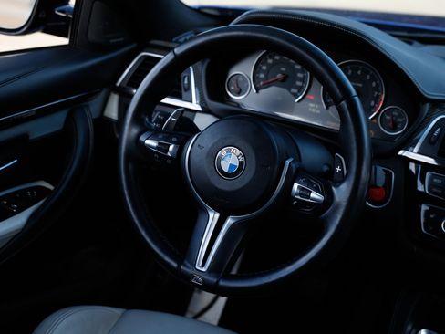 Used 2020 BMW M4 Coupe w/ Competition Package image 34