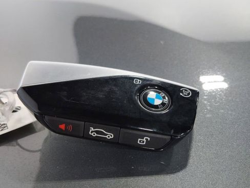 Used 2023 BMW X7 xDrive40i w/ Premium Package image 49