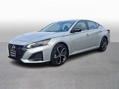 Used 2024 Nissan Altima 2.5 SR