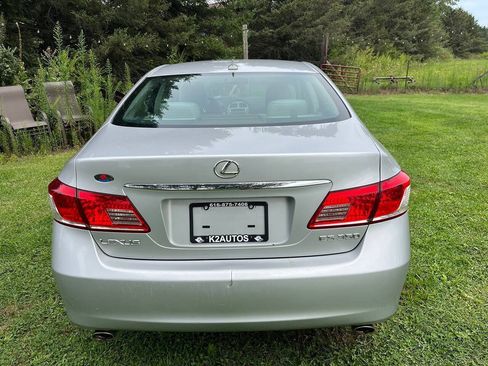 Used 2010 Lexus ES 350 w/ Preferred Accessory Package FWD image 8
