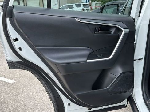 Certified 2025 Toyota RAV4 LE FWD image 33