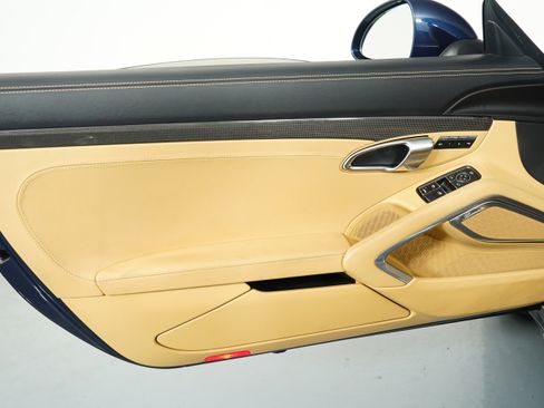 Used 2016 Porsche 911 Turbo S image 51