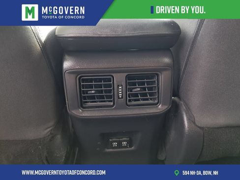 Used 2020 Toyota RAV4 XLE w/ Convenience Package AWD/4WD image 19