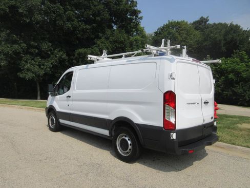 Used 2018 Ford Transit 150 130 Low Roof RWD image 4