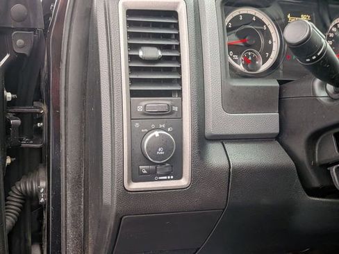 Used 2015 RAM 1500 Express image 15