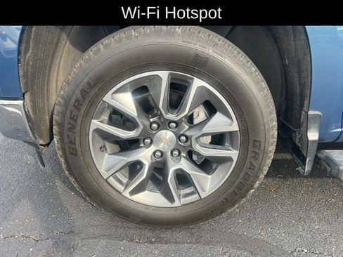Used 2024 Chevrolet Silverado 1500 LT AWD/4WD image 12