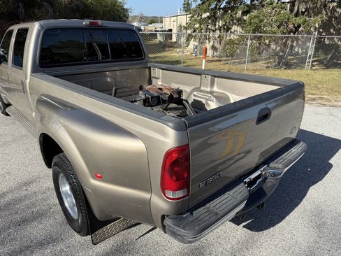 Used 2002 Ford F350 2WD Crew Cab DRW Super Duty image 13