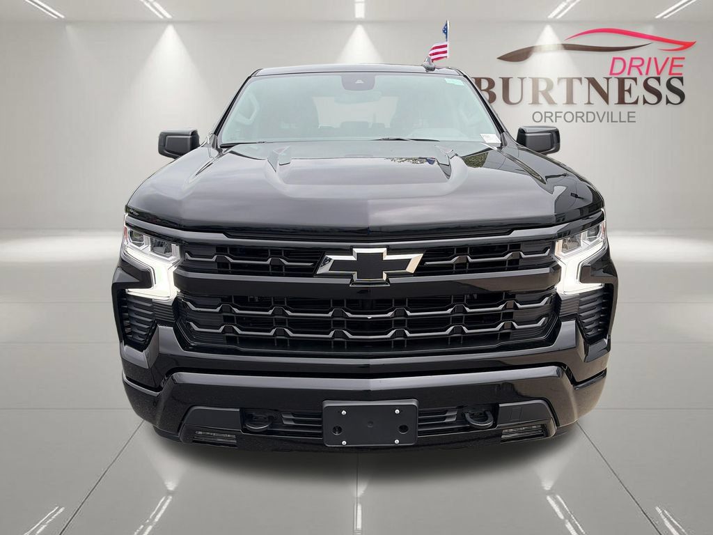 Certified 2024 Chevrolet Silverado 1500 RST w/ Z71 Off-Road Package AWD/4WD image 3