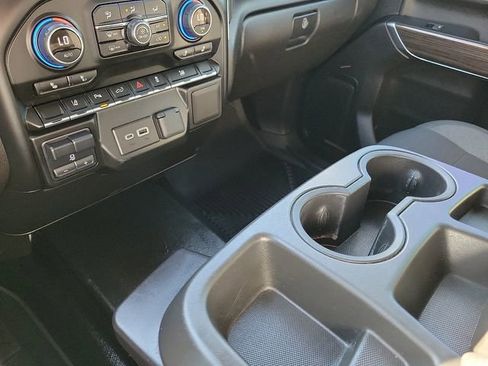 Used 2023 Chevrolet Silverado 2500 LT w/ Convenience Package image 20