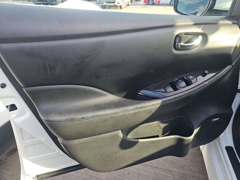 Used 2020 Nissan Leaf SL Plus w/ Protection Package FWD image 14