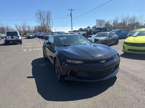 Used 2016 Chevrolet Camaro LT image 10