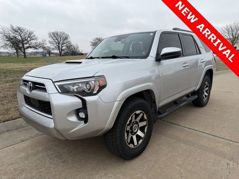 Used 2021 Toyota 4Runner TRD Off-Road image 7