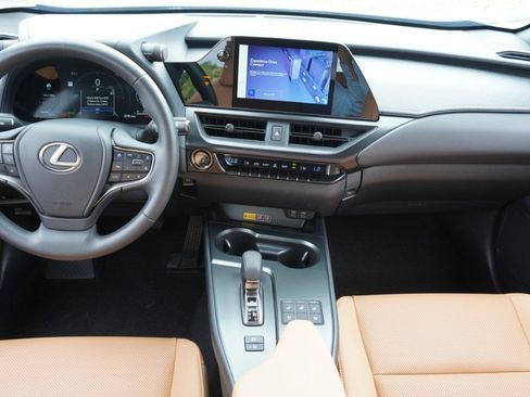 Certified 2025 Lexus UX 300h FWD w/ Accessory Package (Z1) image 26
