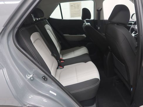 Used 2023 Hyundai Venue SEL w/ Cargo Package FWD image 12