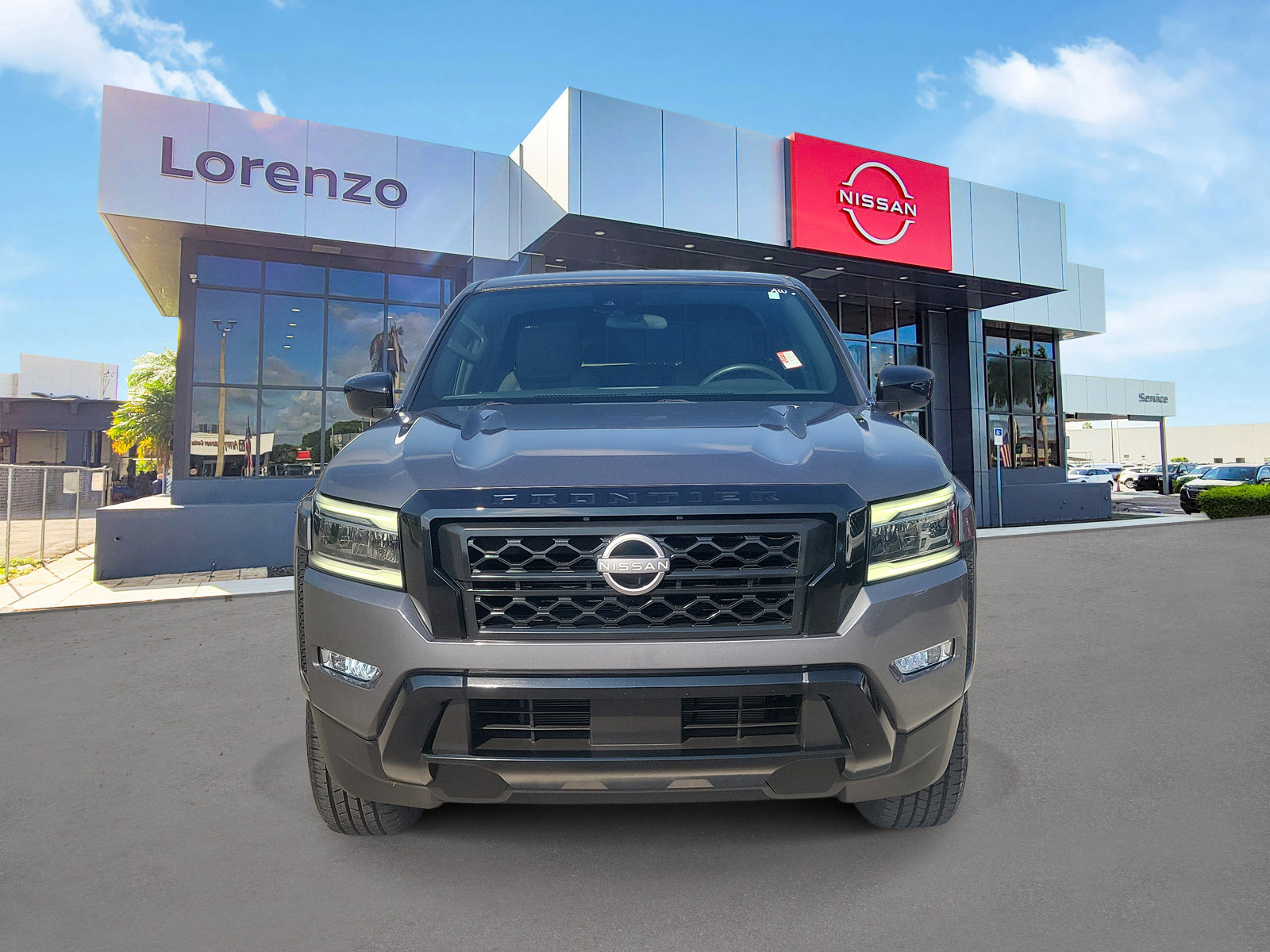Used 2023 Nissan Frontier SV w/ Midnight Edition Package RWD image 2