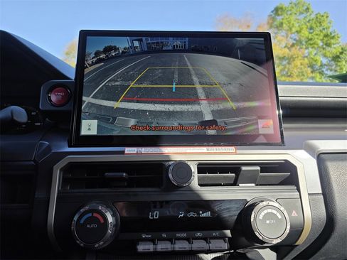 Certified 2025 Toyota Tacoma TRD Sport image 32