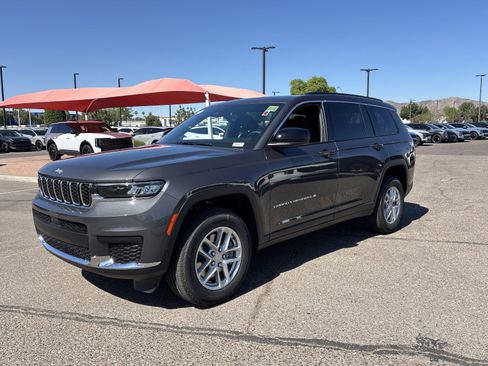 New 2026 Jeep Grand Cherokee L 4WD image 2