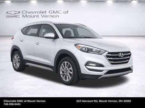Used 2017 Hyundai Tucson SE Plus AWD/4WD image 2