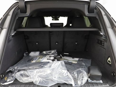 New 2026 BMW iX xDrive45 image 19