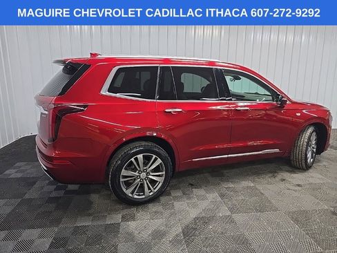 Used 2021 Cadillac XT6 Premium Luxury AWD/4WD image 3