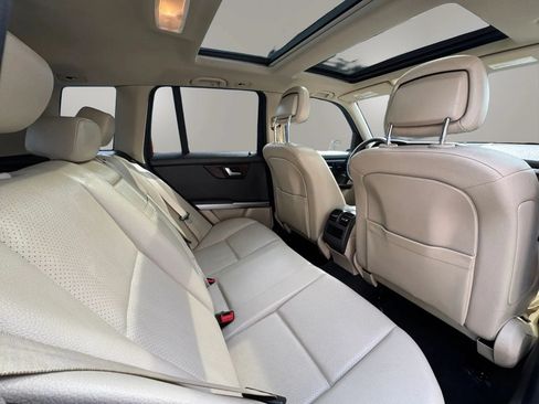 Used 2015 Mercedes-Benz GLK 350 4MATIC image 14