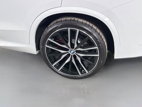 New 2026 BMW X5 xDrive40i w/ M Sport Package AWD/4WD image 33