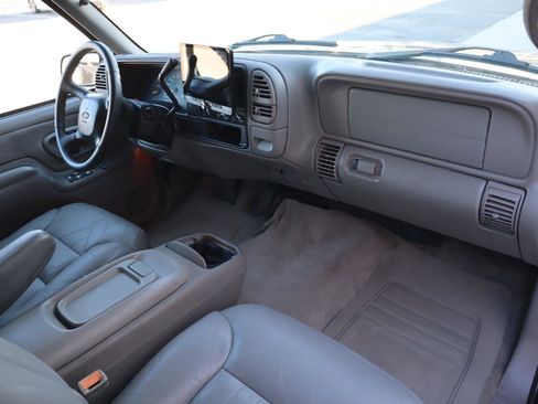 Used 1999 Chevrolet Suburban 2WD w/ Preferred Equipment Group 3 image 14
