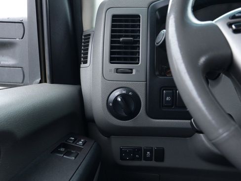 Used 2016 Nissan NV 3500 SL image 34