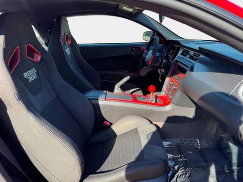 Used 2013 Ford Mustang Boss 302 w/ Boss 302 Accessory Pkg RWD image 10