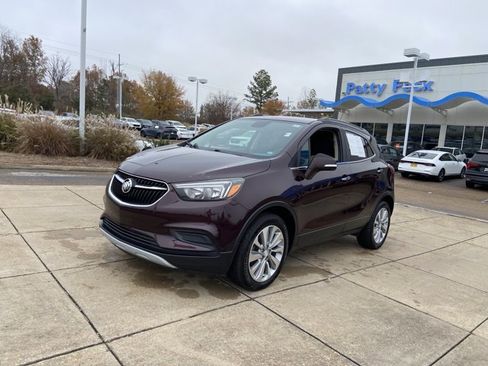 Used 2018 Buick Encore Preferred image 4