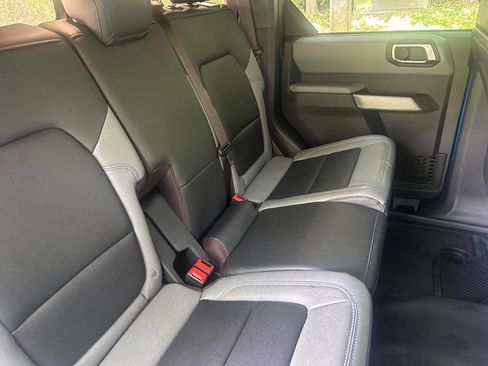 Used 2022 Ford Bronco Black Diamond AWD/4WD image 17