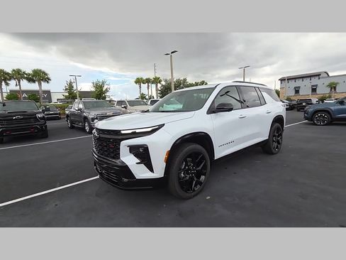 New 2026 Chevrolet Traverse RS w/ LPO, Floor Liner Package FWD image 20