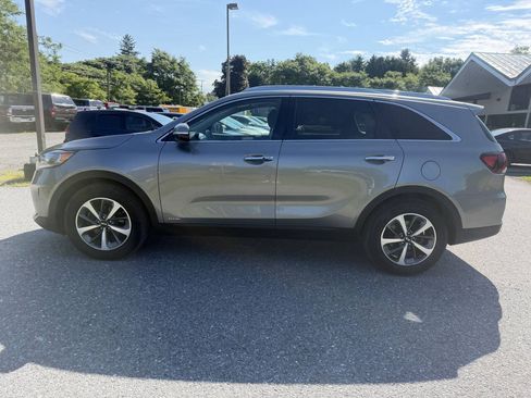 Used 2019 Kia Sorento EX w/ EX Touring Package AWD/4WD image 2